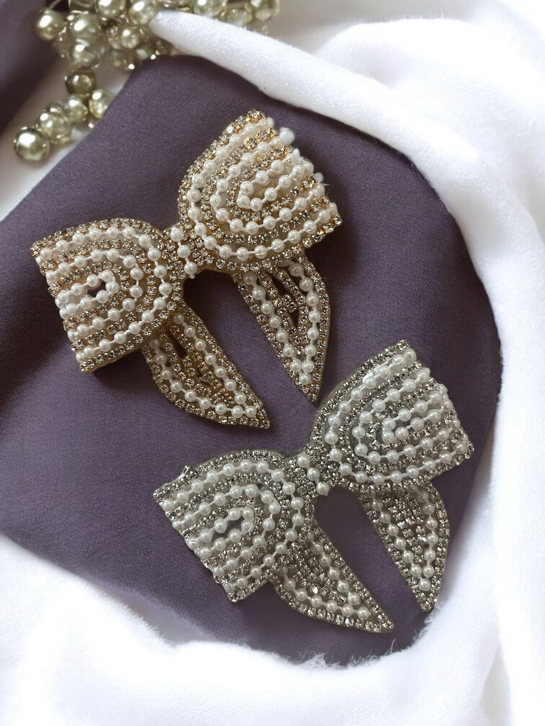 Pearl Embellished Bow Hair Clips