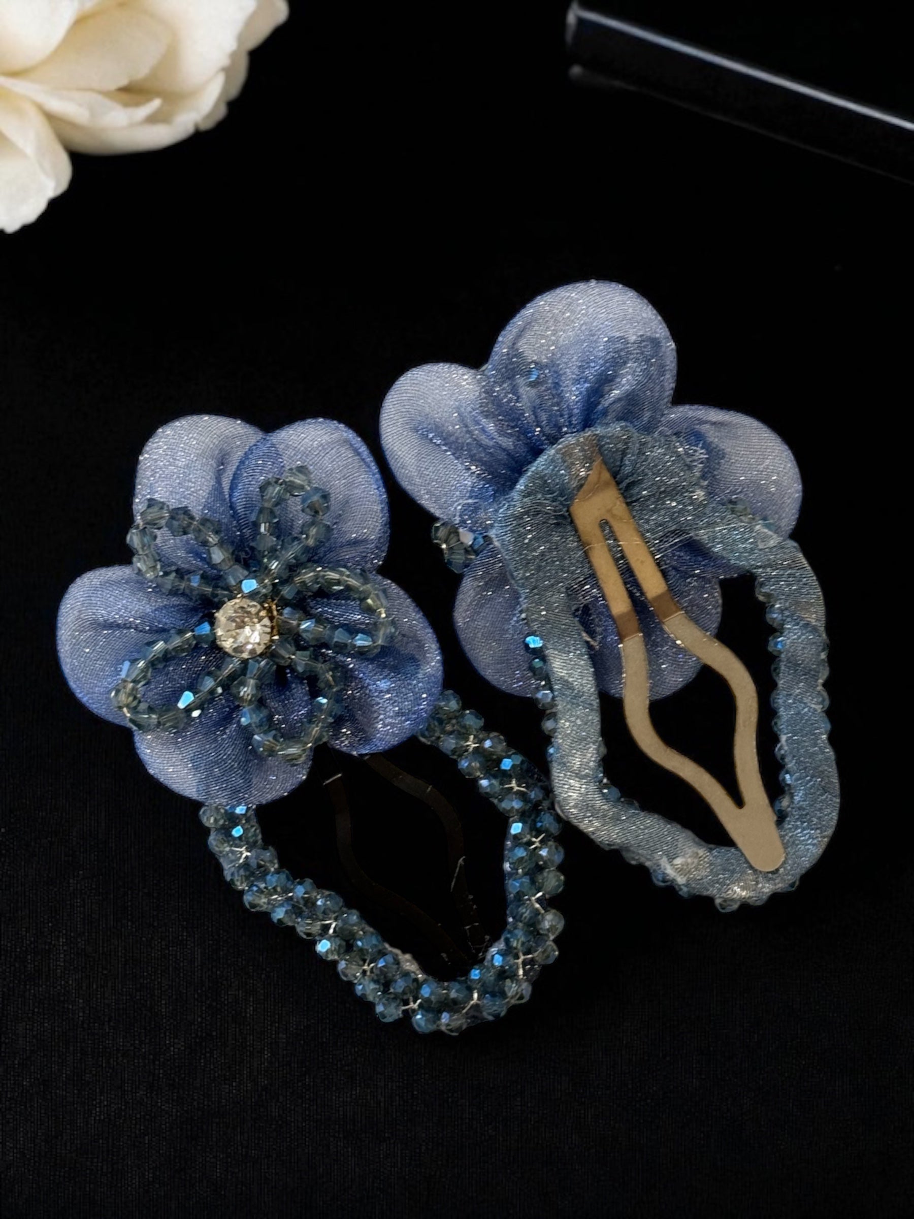 Moonlight Orchid Clip