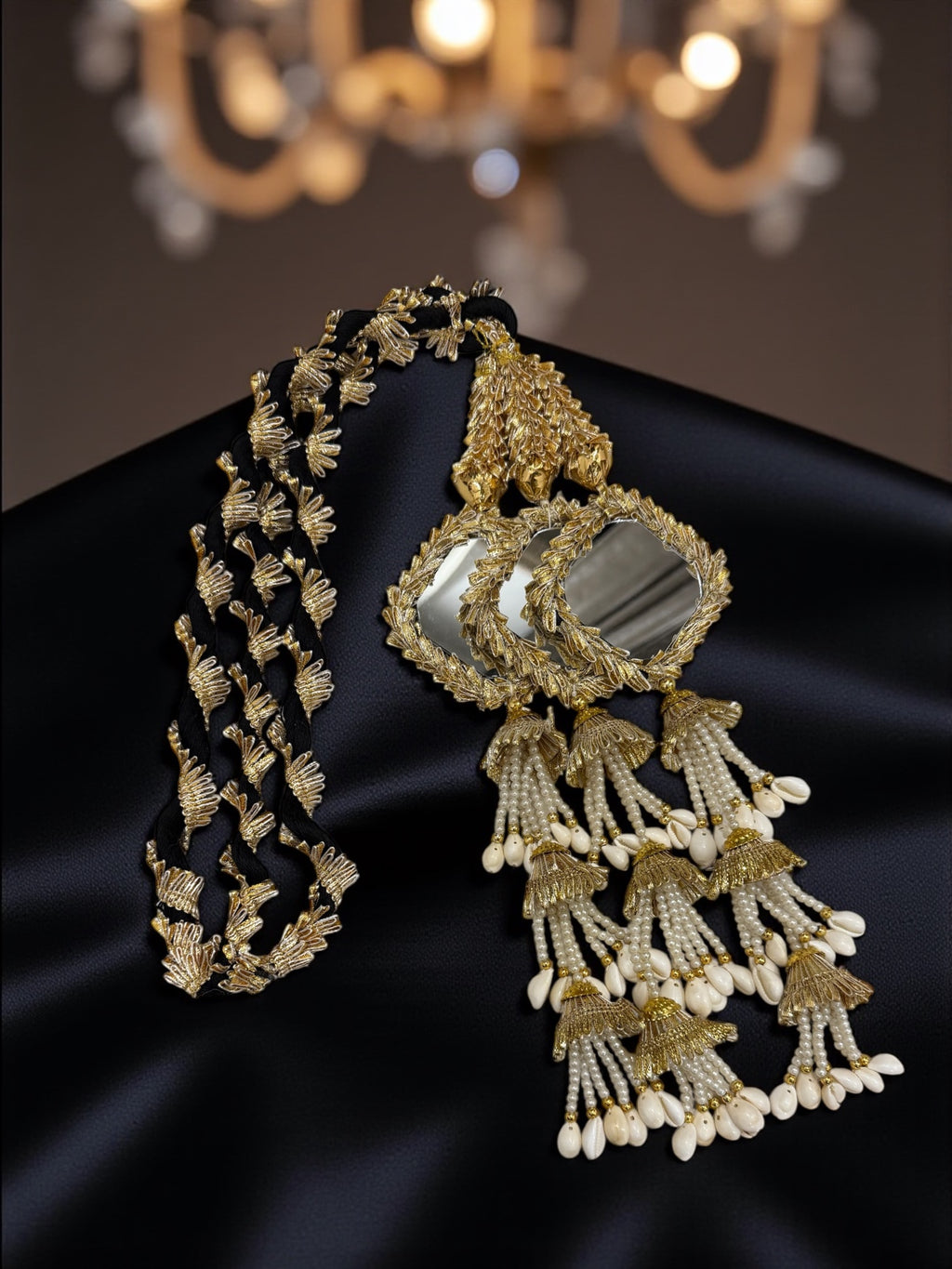 Rajwada Pearl Jaal Paranda