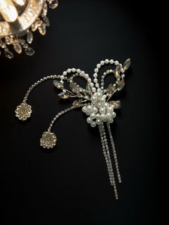 Pearla Bloom clip