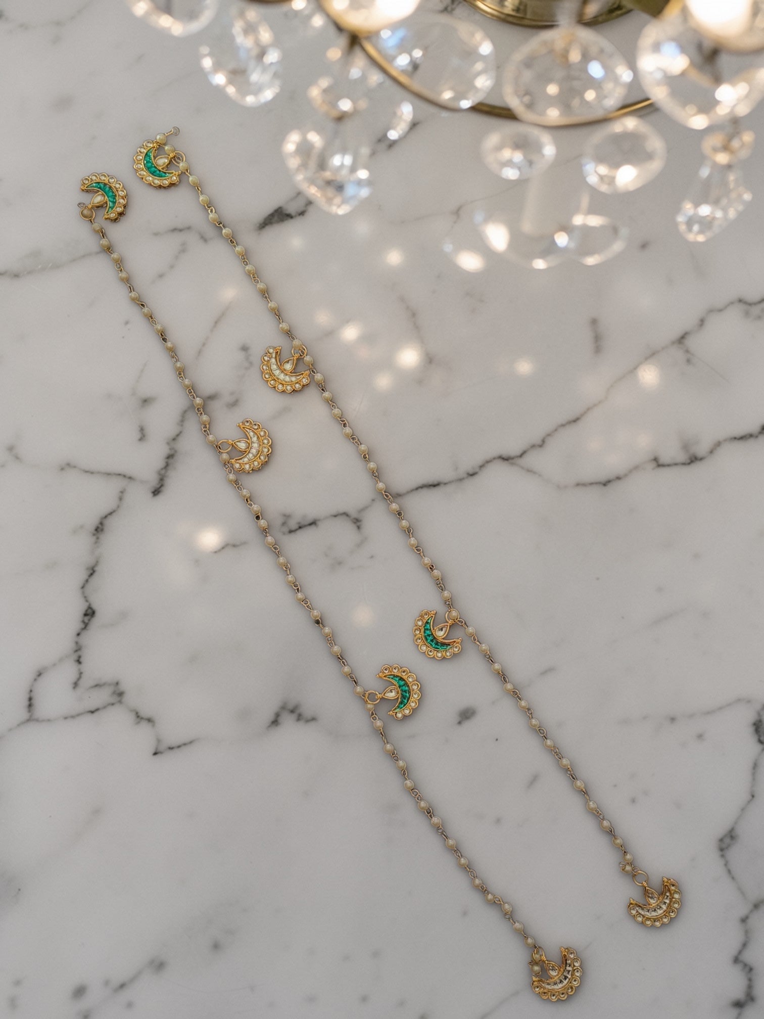 Diya Kundan Strings (2 strings)