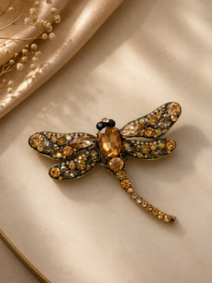 Royal Dragonfly Brooch (1pc)
