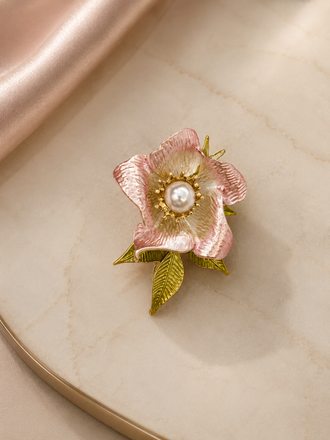 Flora Brooch (1pc)