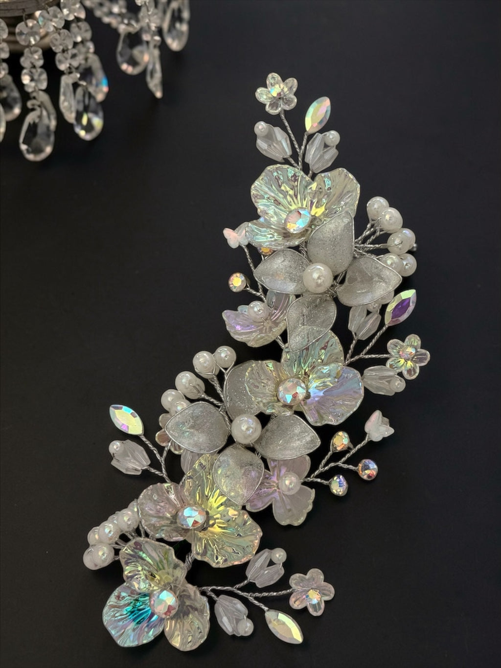 3D Light Refelecting Floral Vine