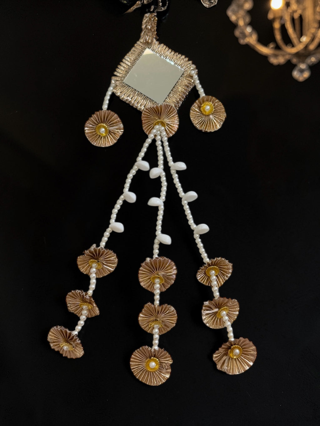 Noor-e-Sheesh Paranda