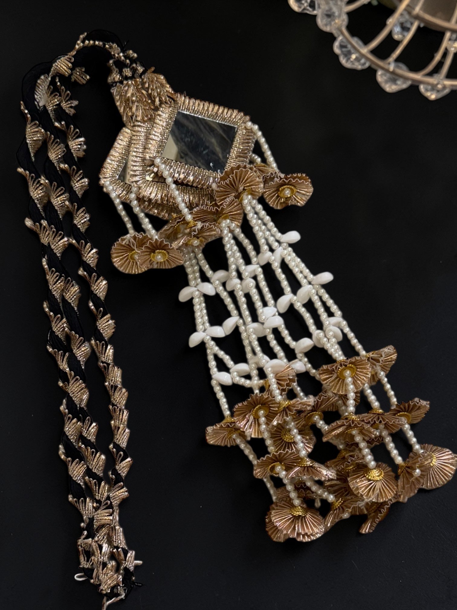 Noor-e-Sheesh Paranda