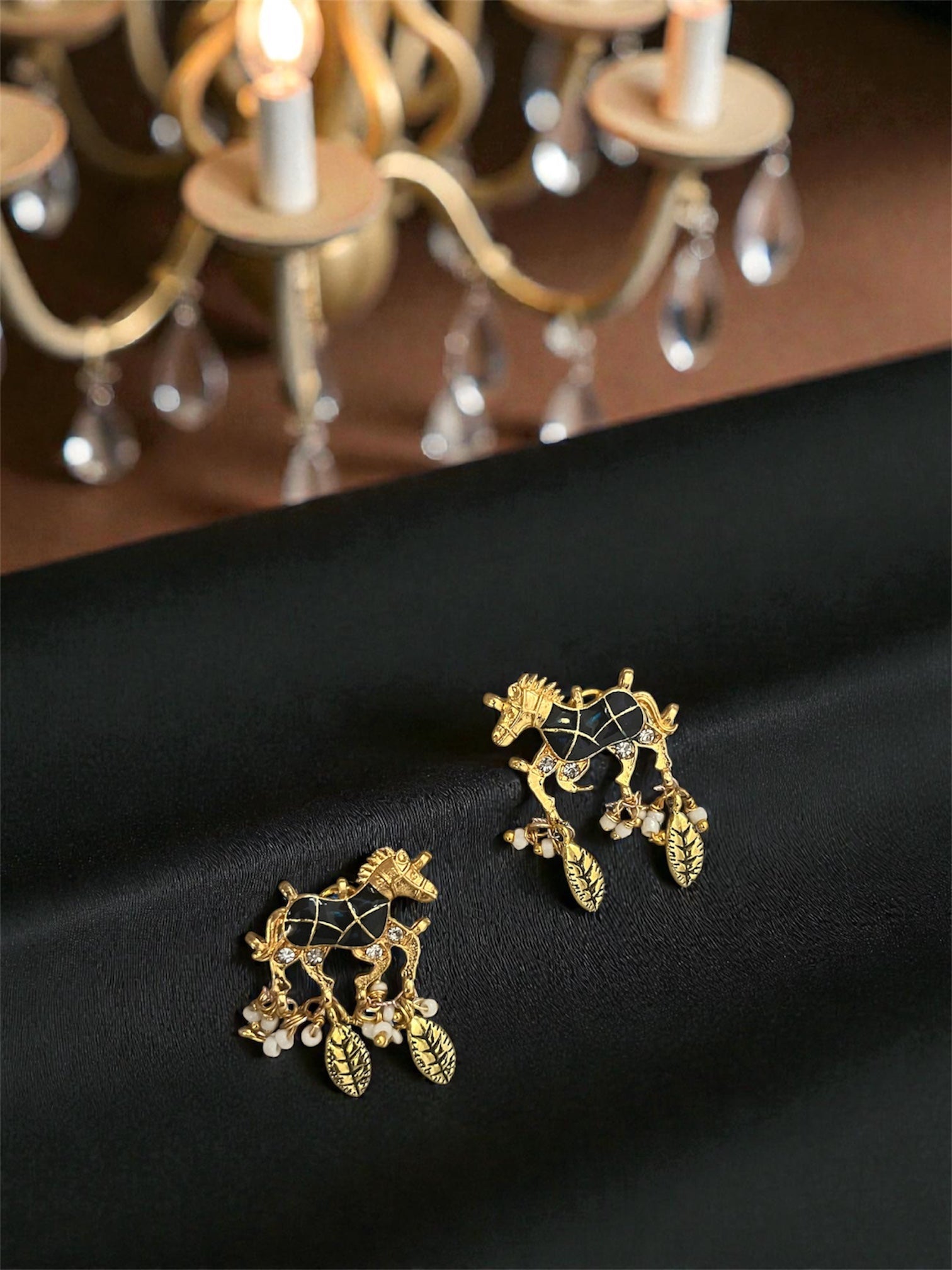 Horse metal charms (set of 2)