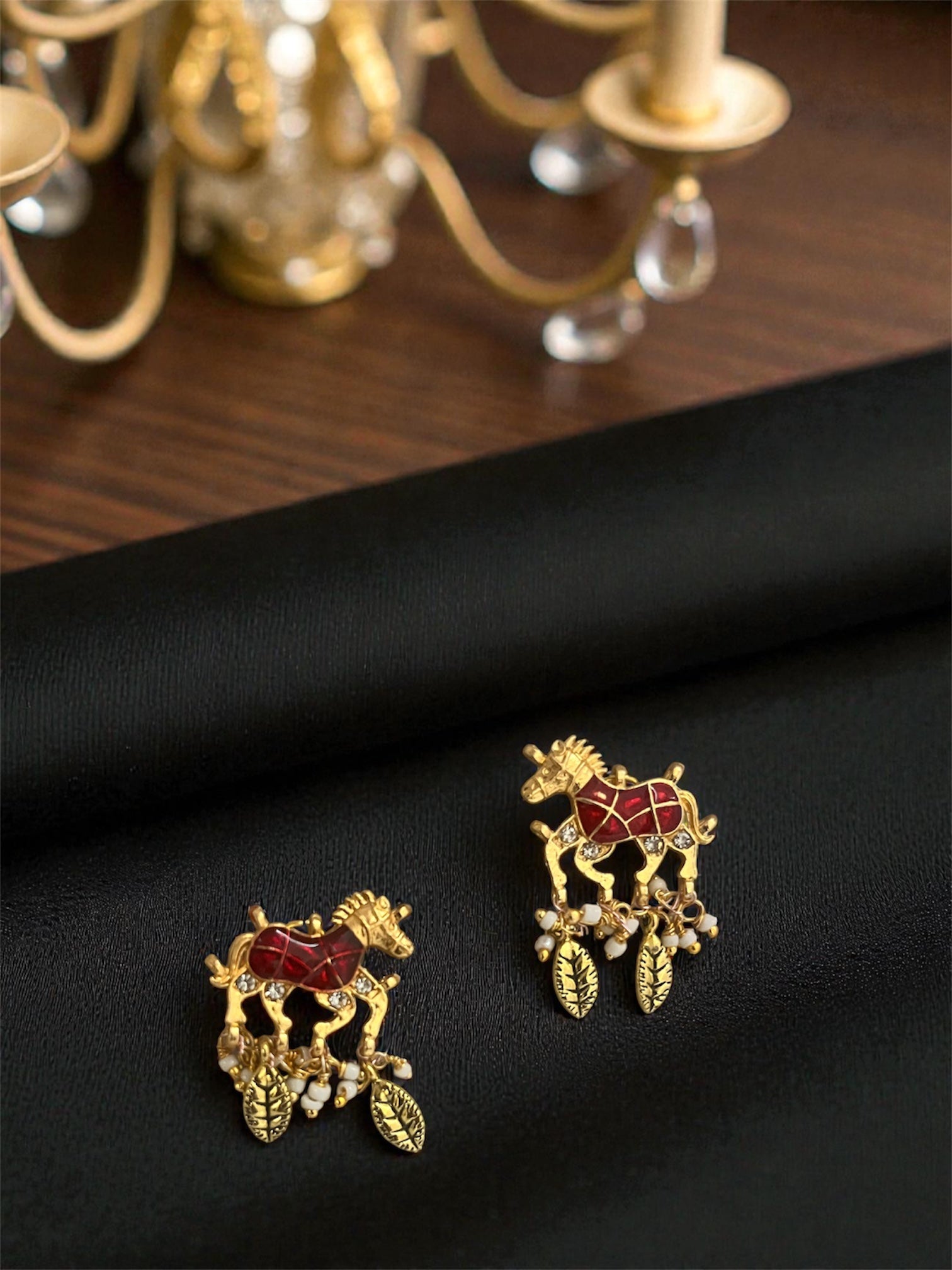 Horse metal charms (set of 2)