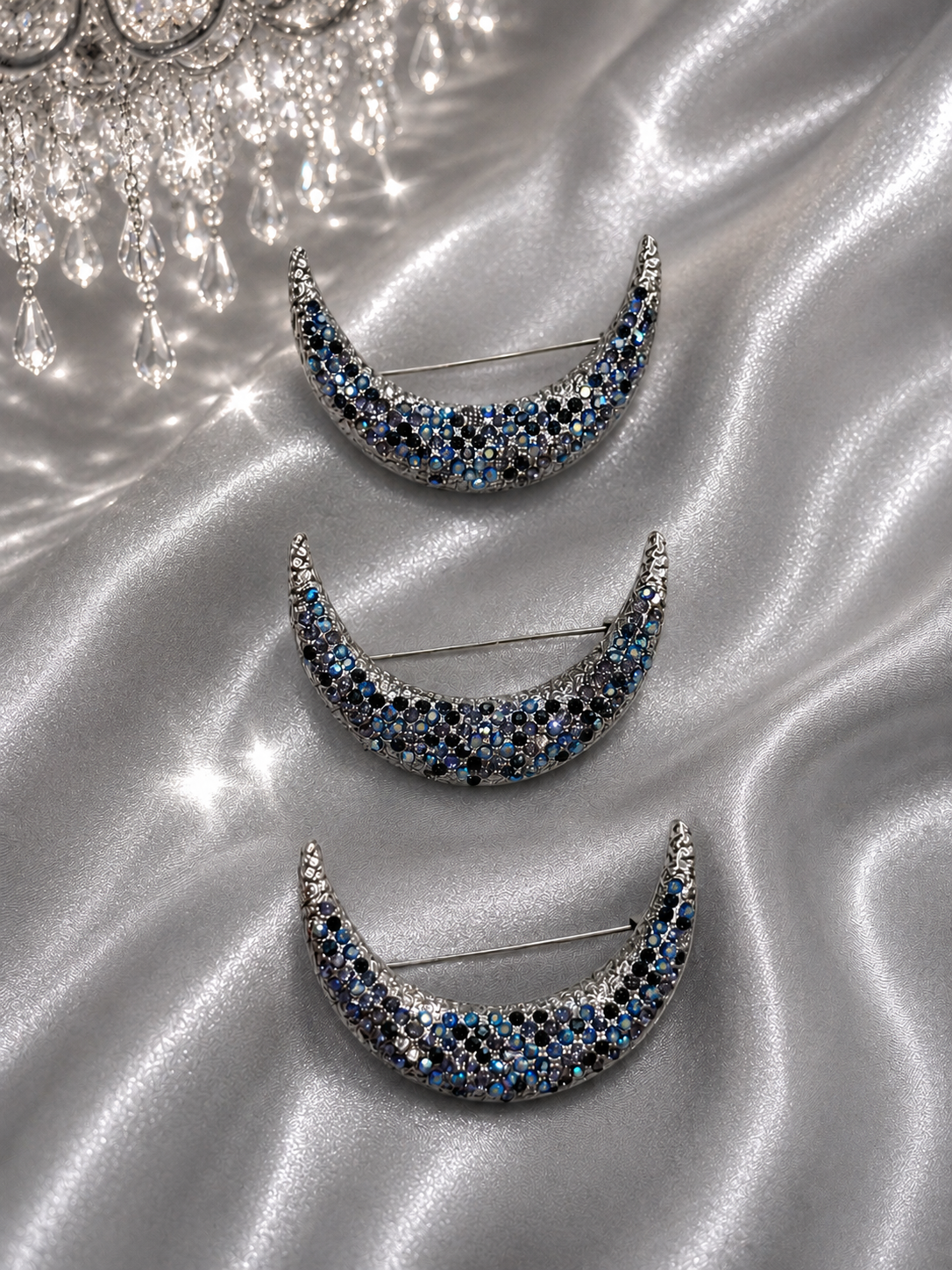 Crystal Moon Brooch (1pc)