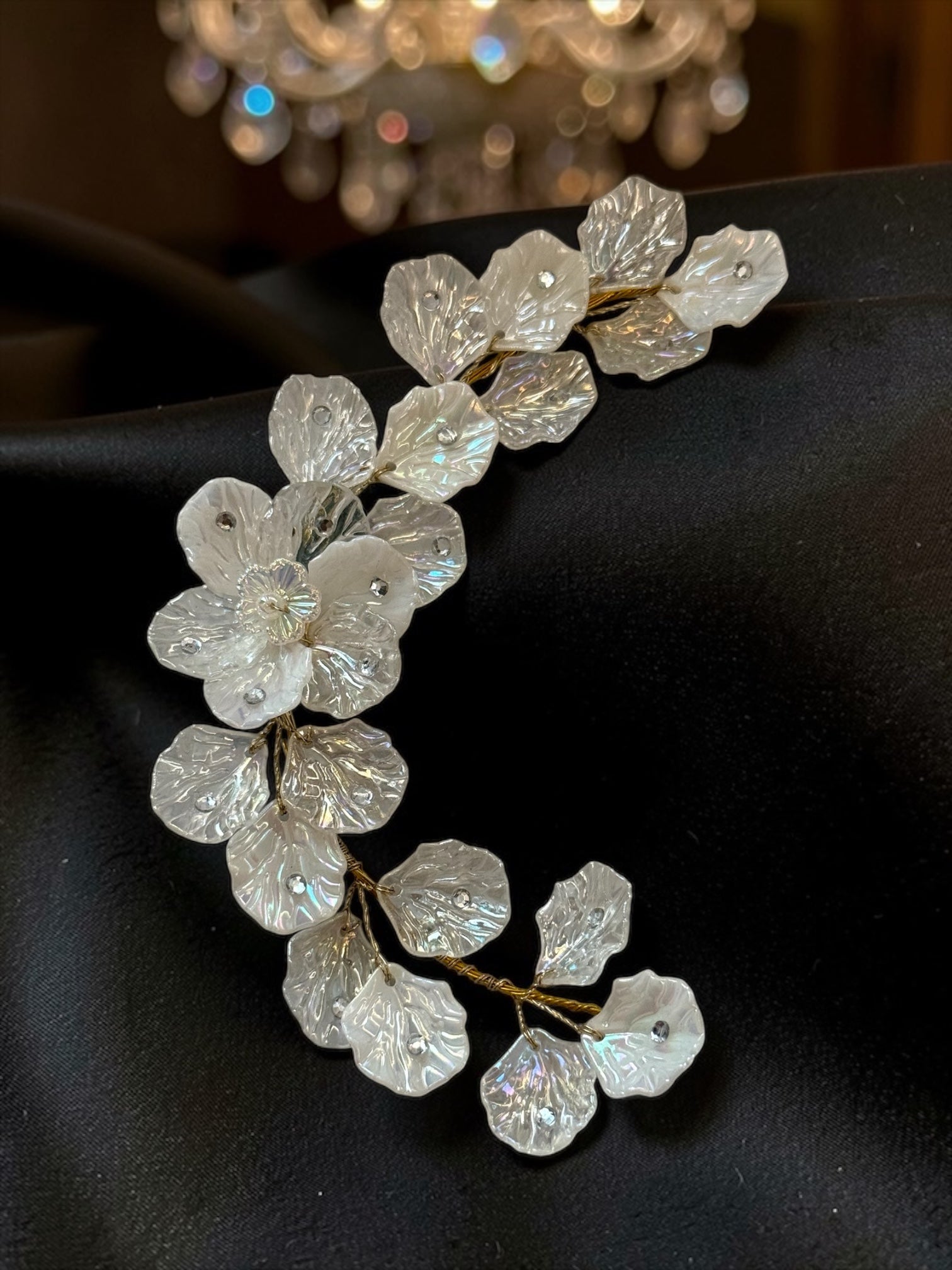 Ivory Petal Hair Vine