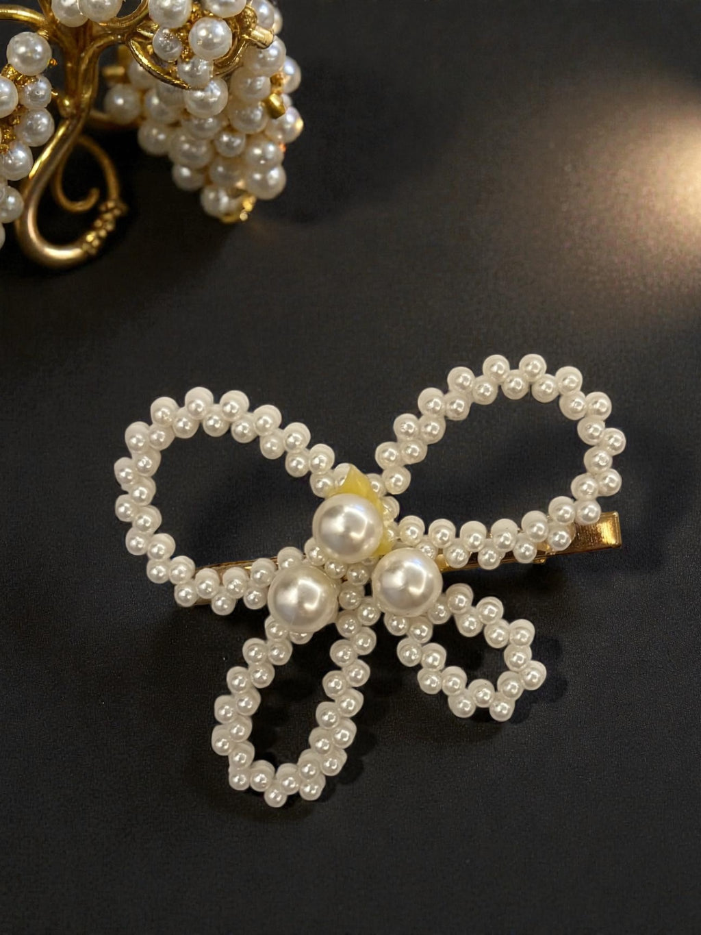 Milky Way Pearl Clip