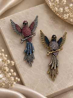 Eagle brooch (1 pc)