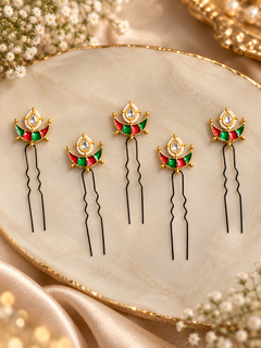 Diya kundan pins (set of 5)