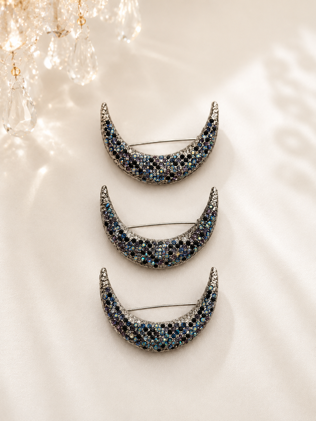 Crystal Moon Brooch (1pc)