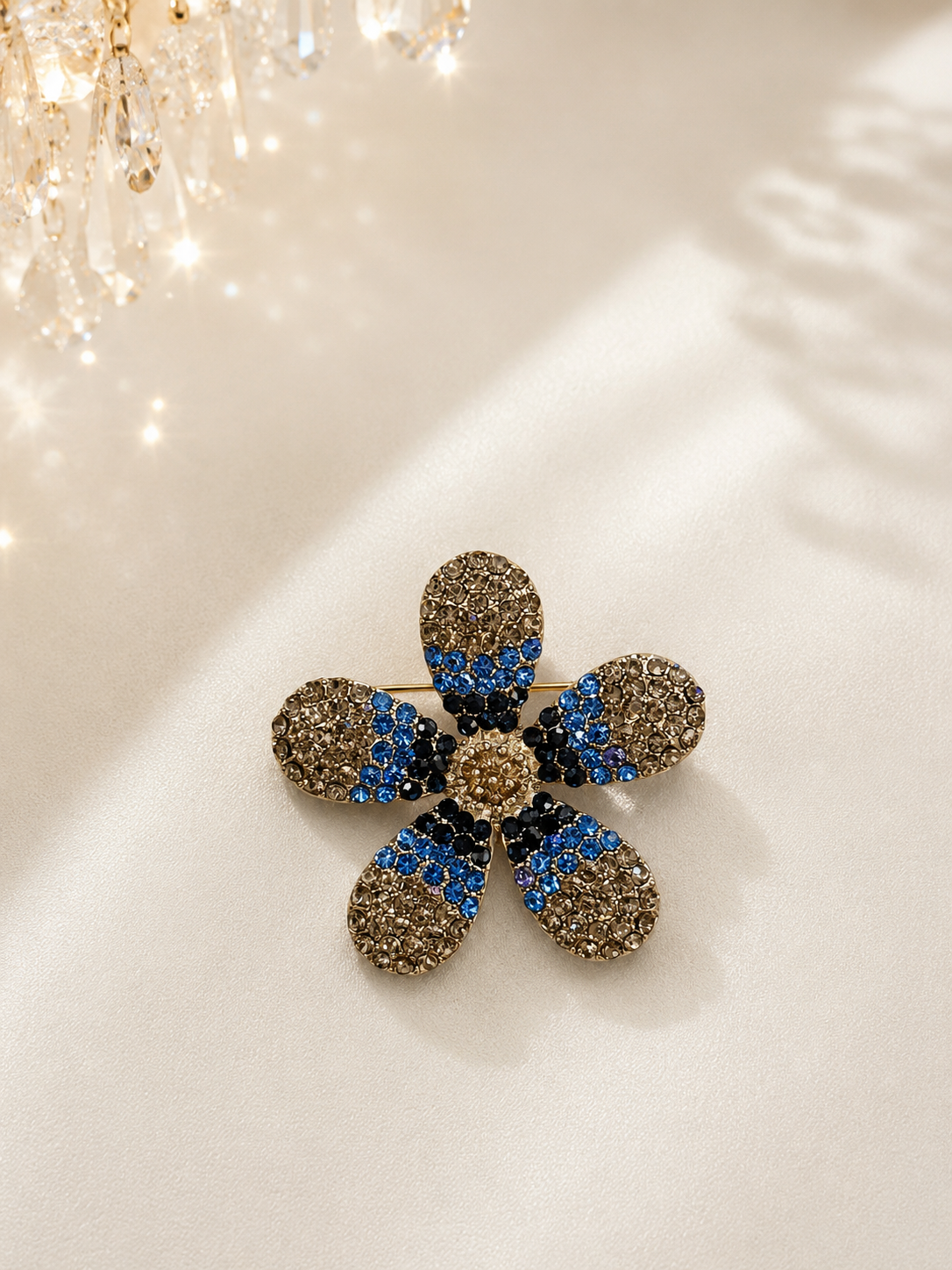Diamond Floral Brooch (1pc)