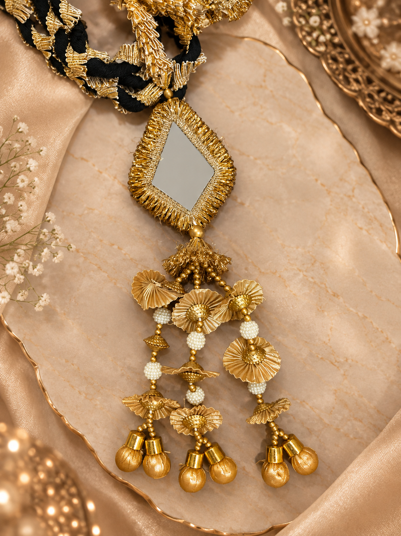Aabroo Mirror Paranda