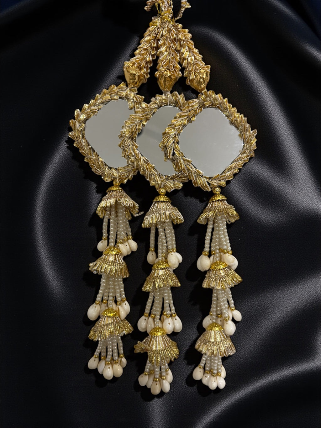 Rajwada Pearl Jaal Paranda