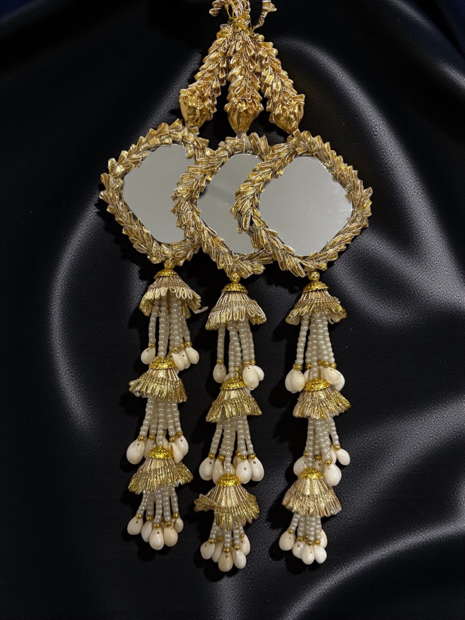 Rajwada Pearl Jaal Paranda