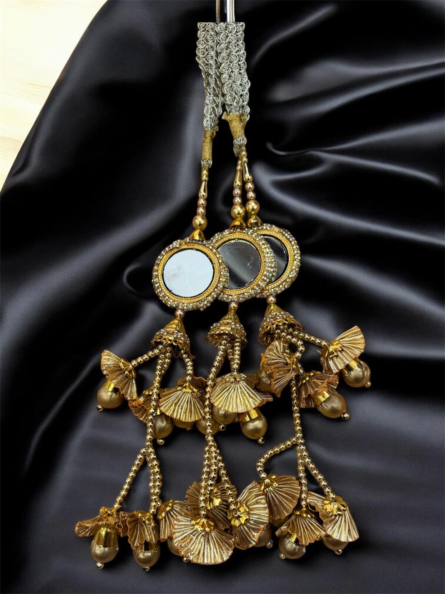 Multi Paranda with Lace