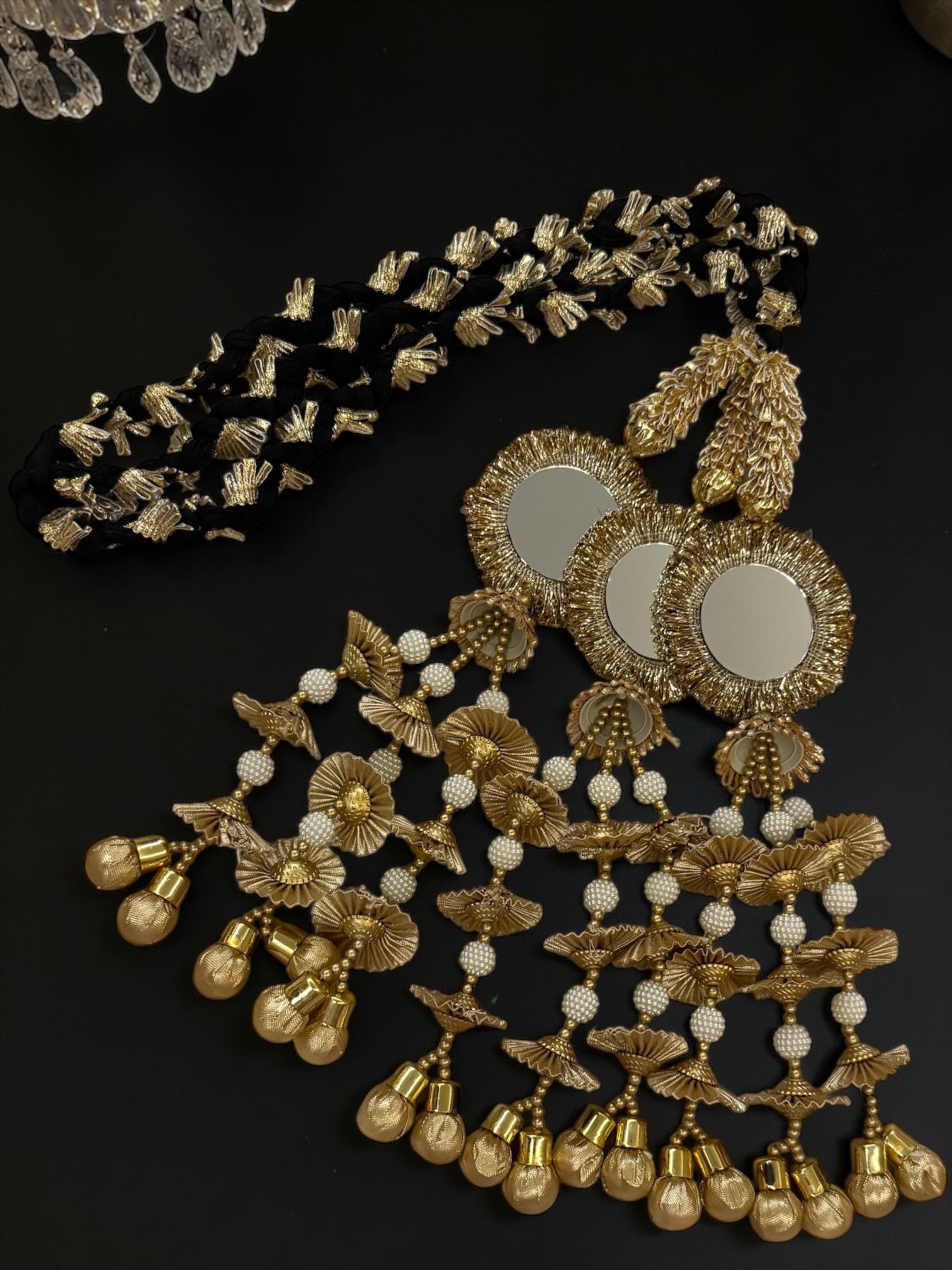 Aabroo Mirror Paranda