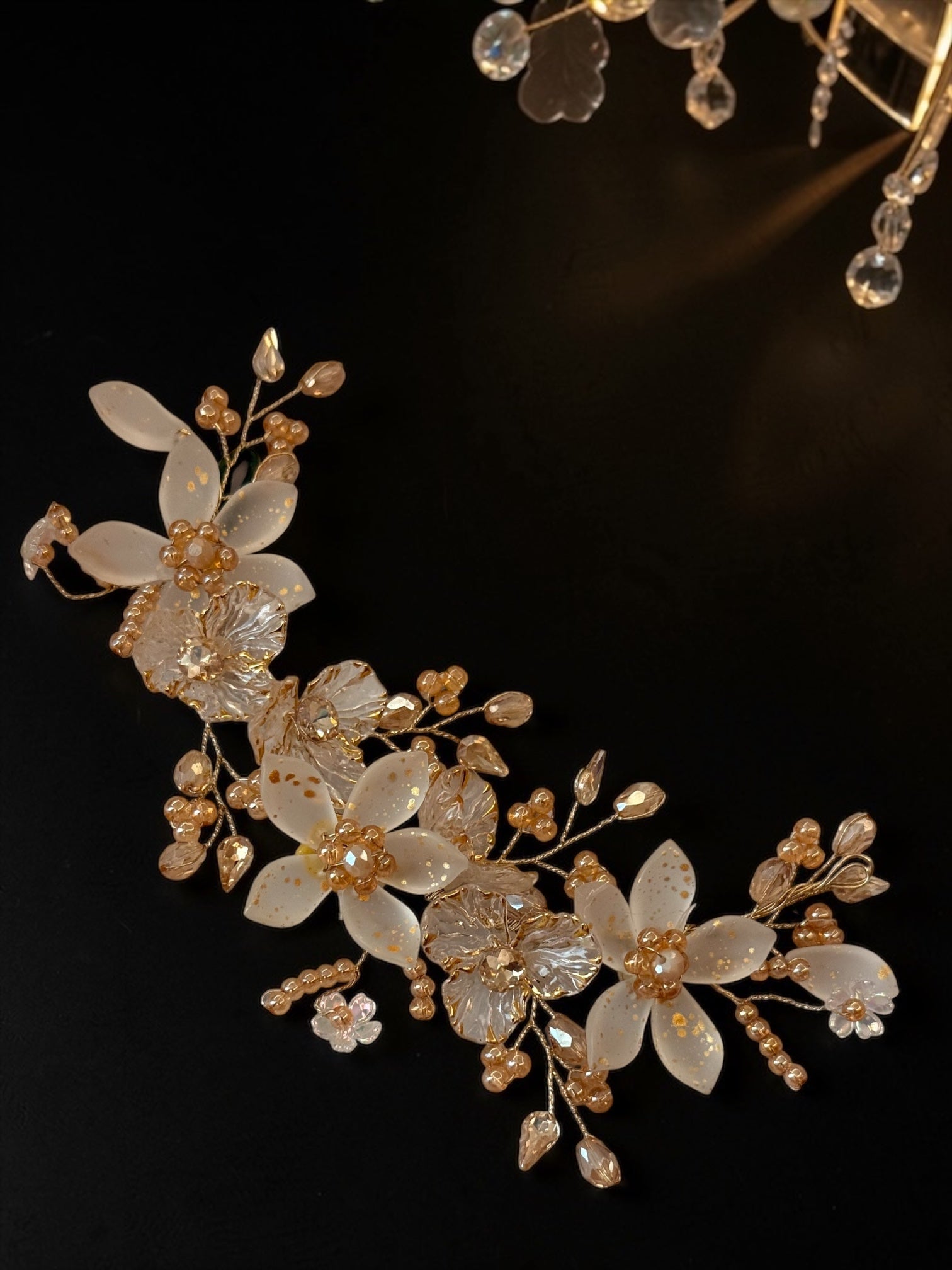 Petal Aura Hair Vine