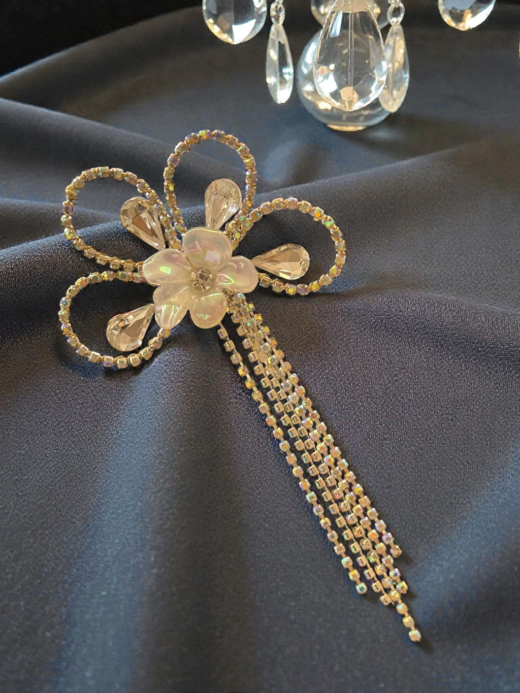 Ivory Bloom Crystal Hair Pin