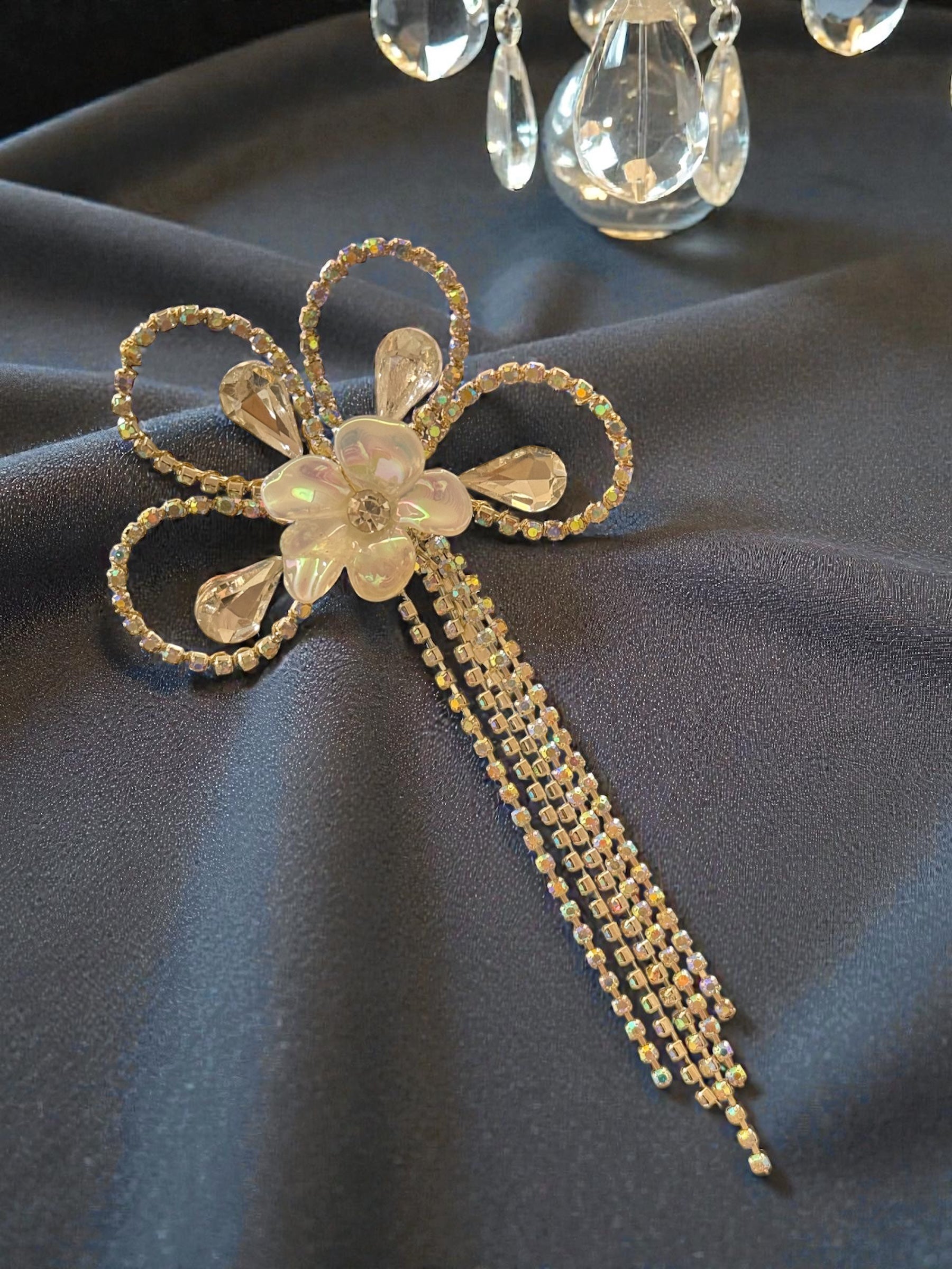 Ivory Bloom Crystal Hair Pin