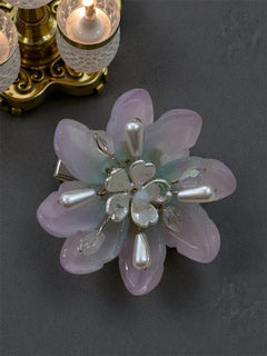 Floral clip [1]