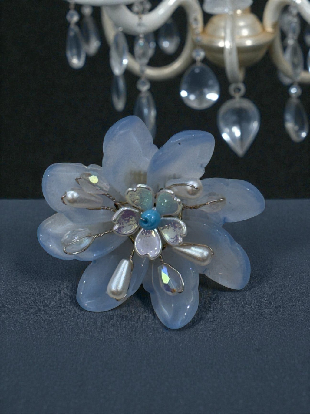 Floral clip [1]