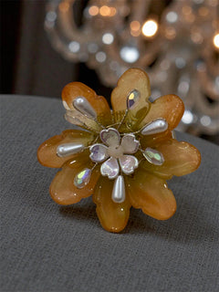 Floral clip [1]