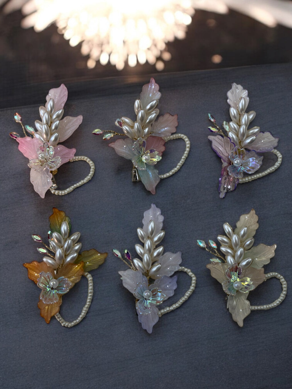 Crystal Leaf Twist Clip [1]