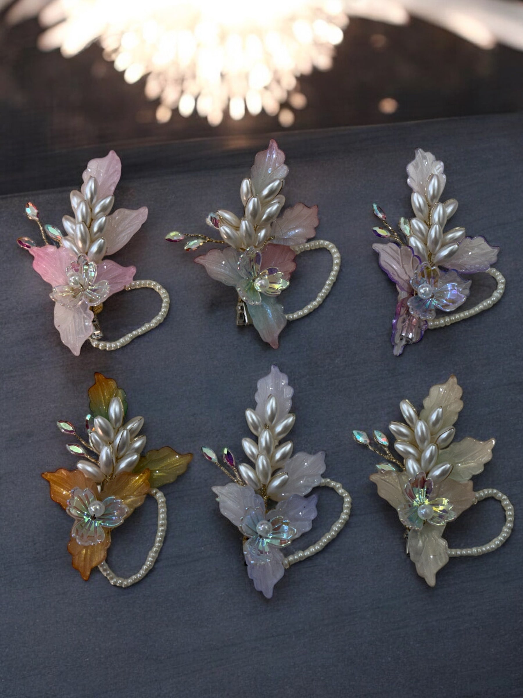 Crystal Leaf Twist Clip [1]