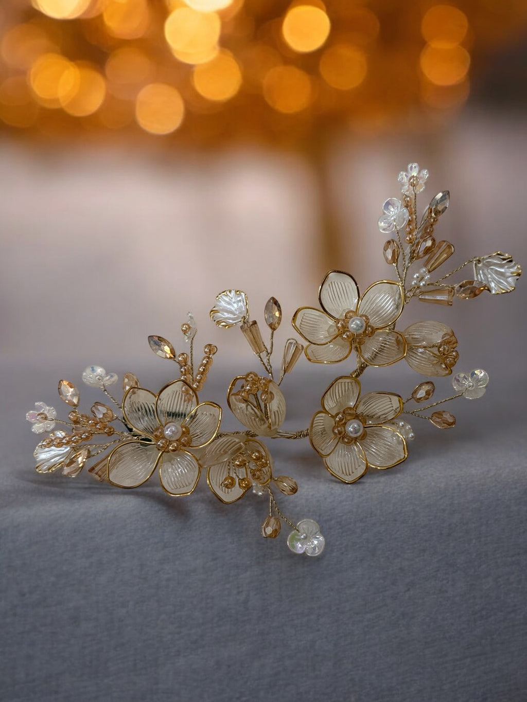 3D Champagne Petals Vine