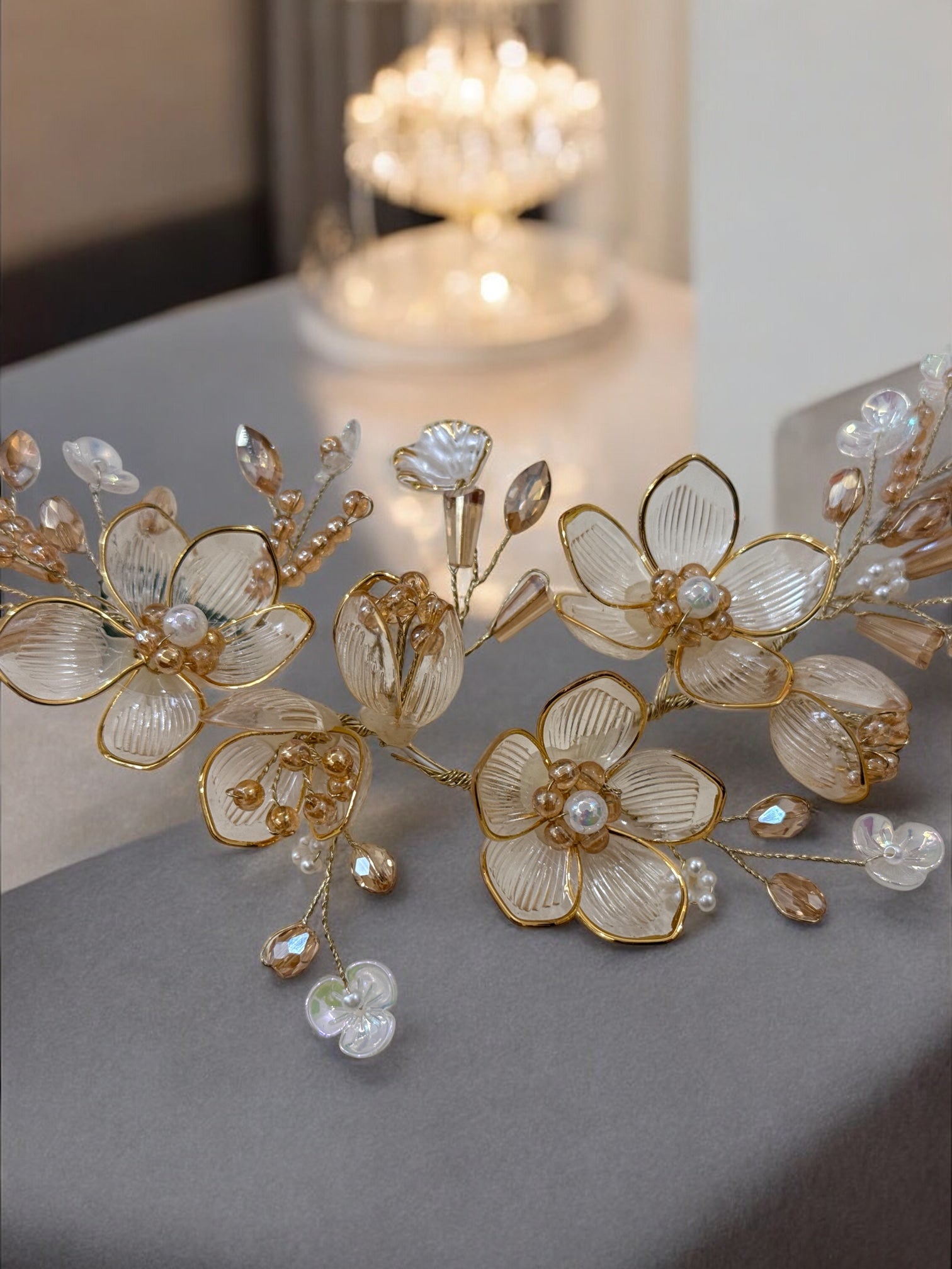 3D Champagne Petals Vine