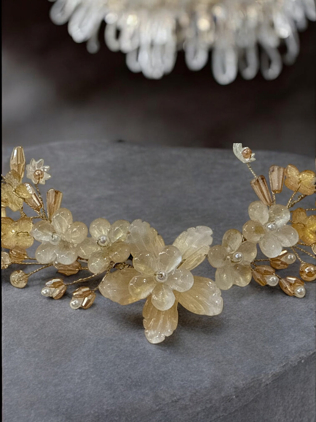The Golden Calm Hair vine